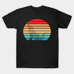 Wolf tree on retro sunset T-Shirt